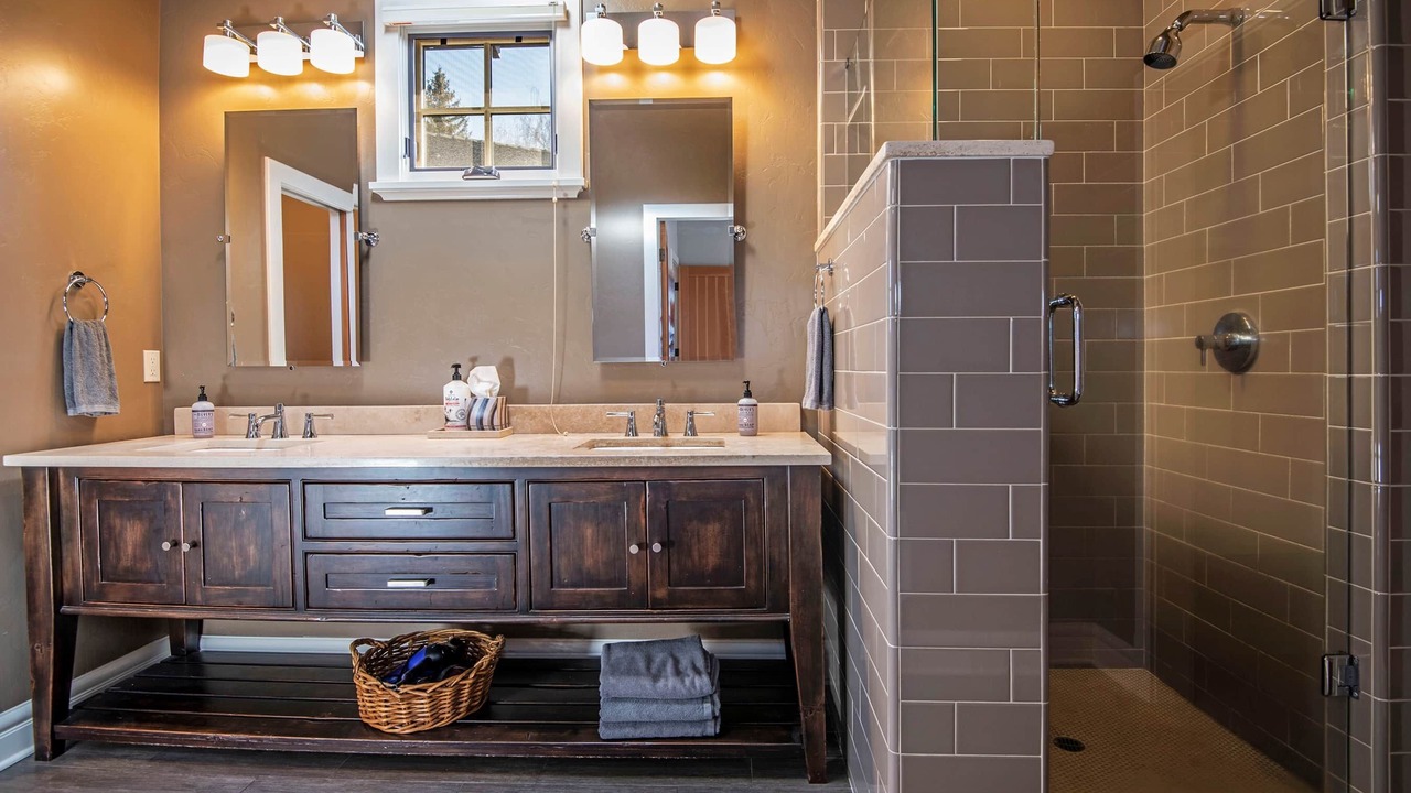 Photo of Others in River Terrace