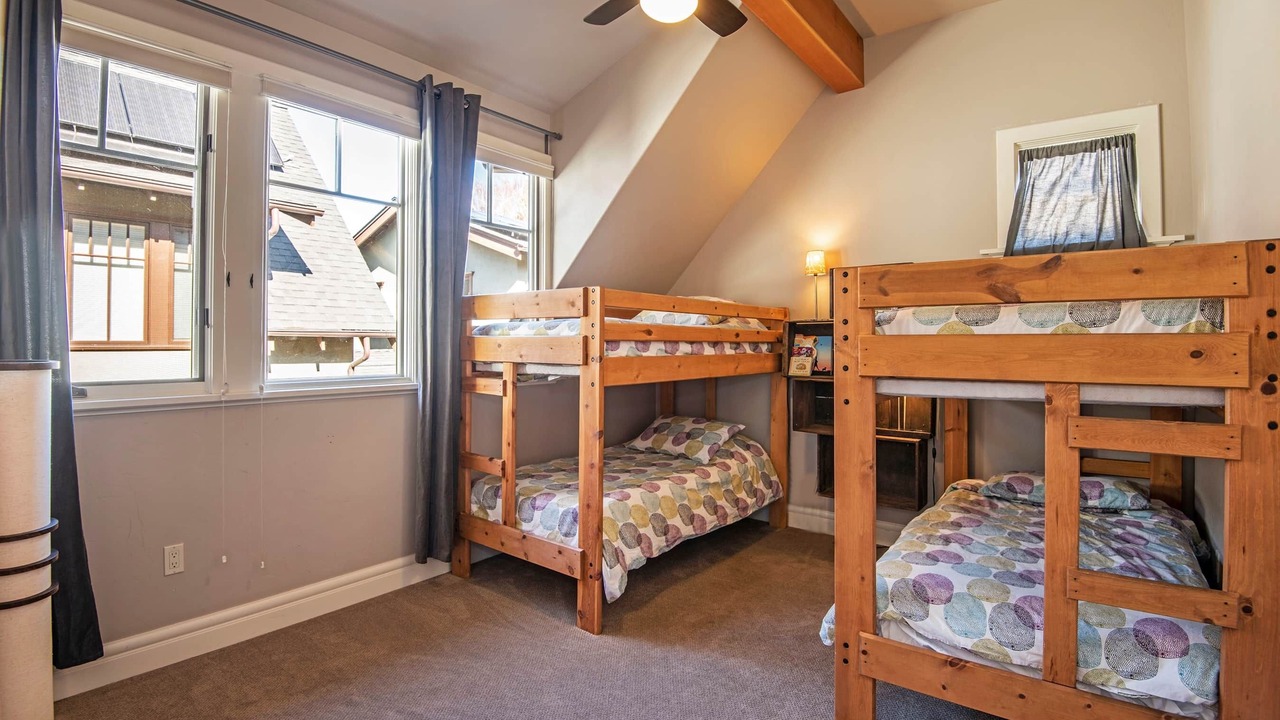 Photo of Bedroom in River Terrace