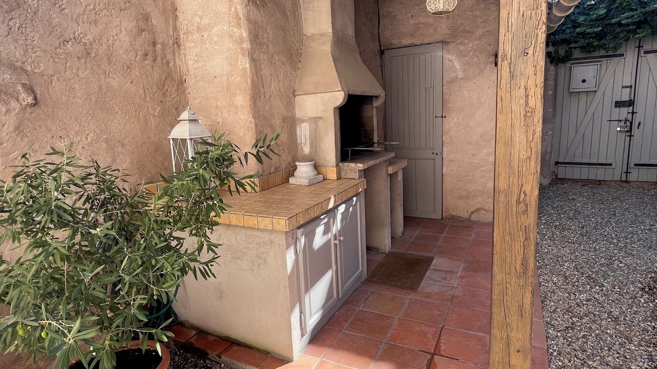 Photo of Patio Balcony in Villeneuve-Minervois
