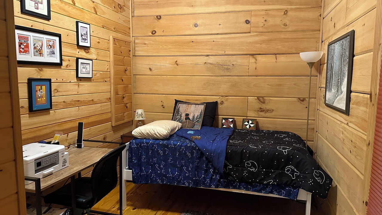 Photo of Bedroom in West Jefferson