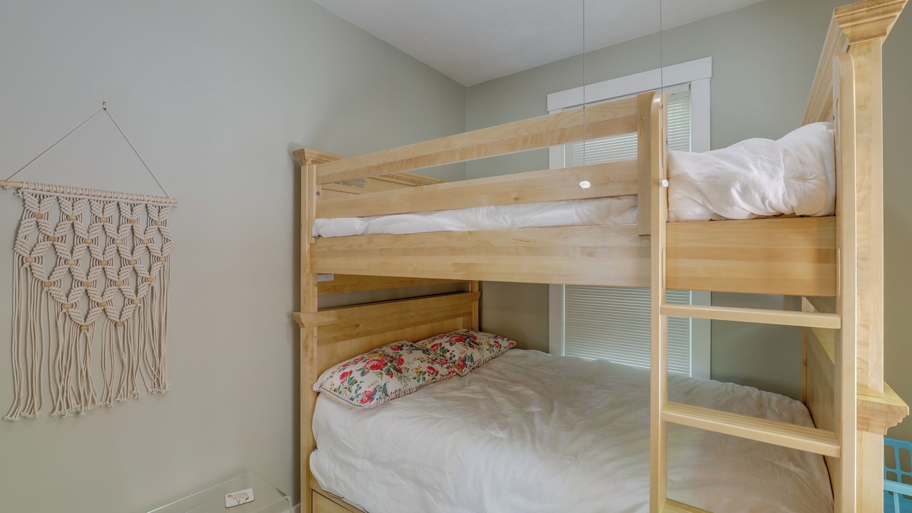 Photo of Bedroom in Summer Village