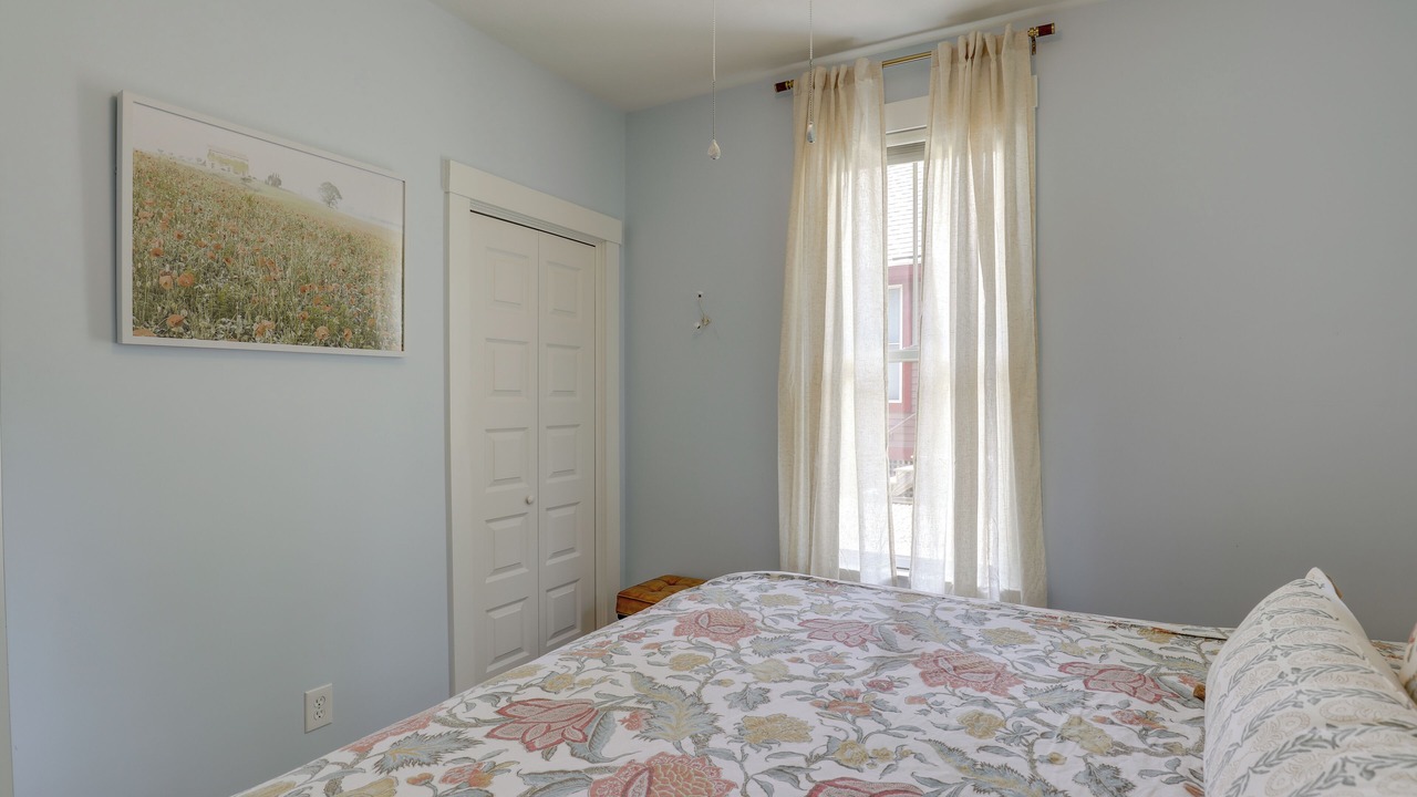 Photo of Bedroom in Summer Village