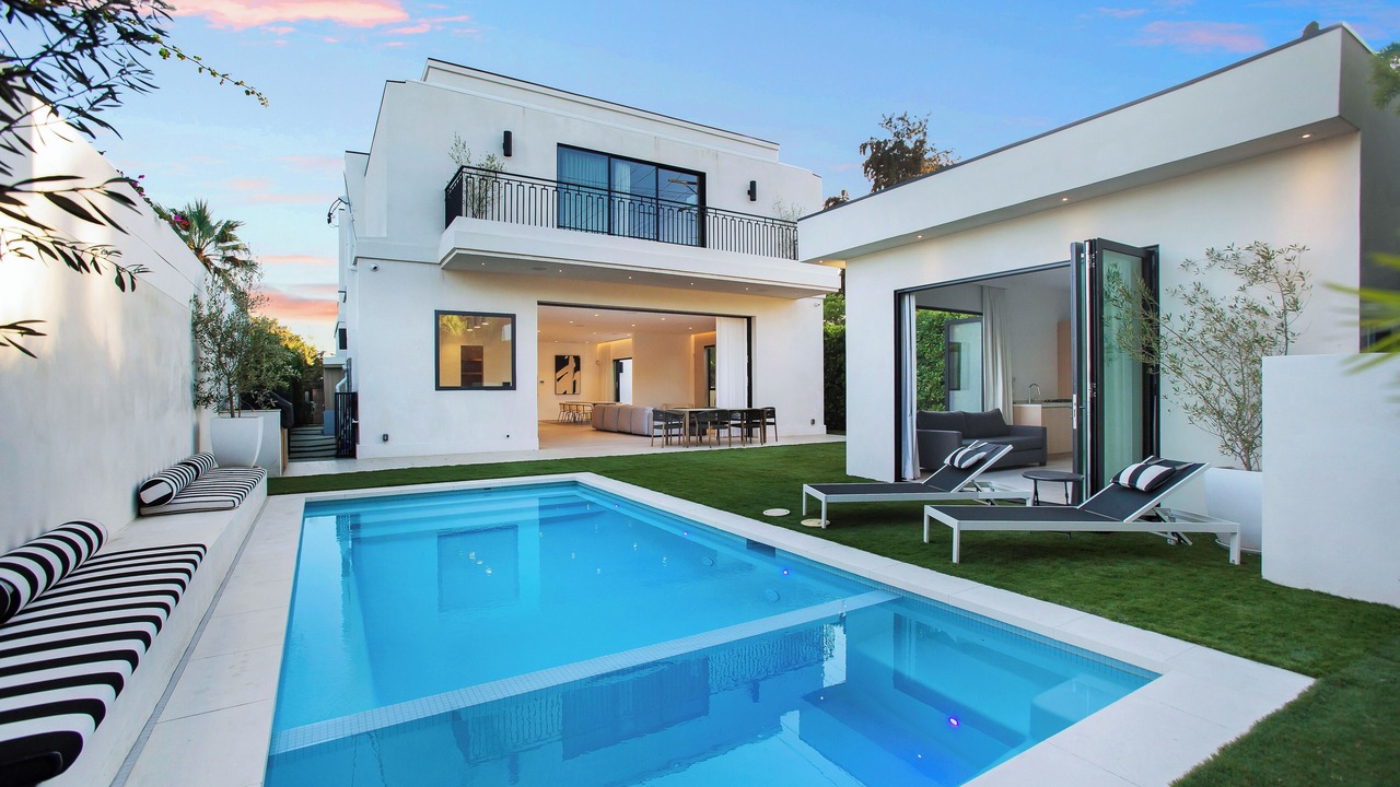 Photo of Outdoor in Beverly Grove