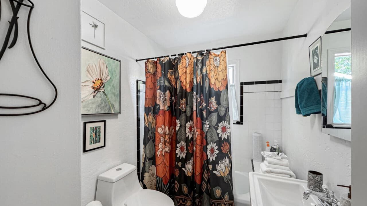 Photo of Bathroom in Murphys