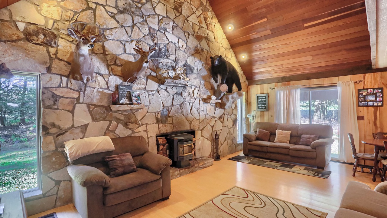 Photo of Livingroom in Brookville
