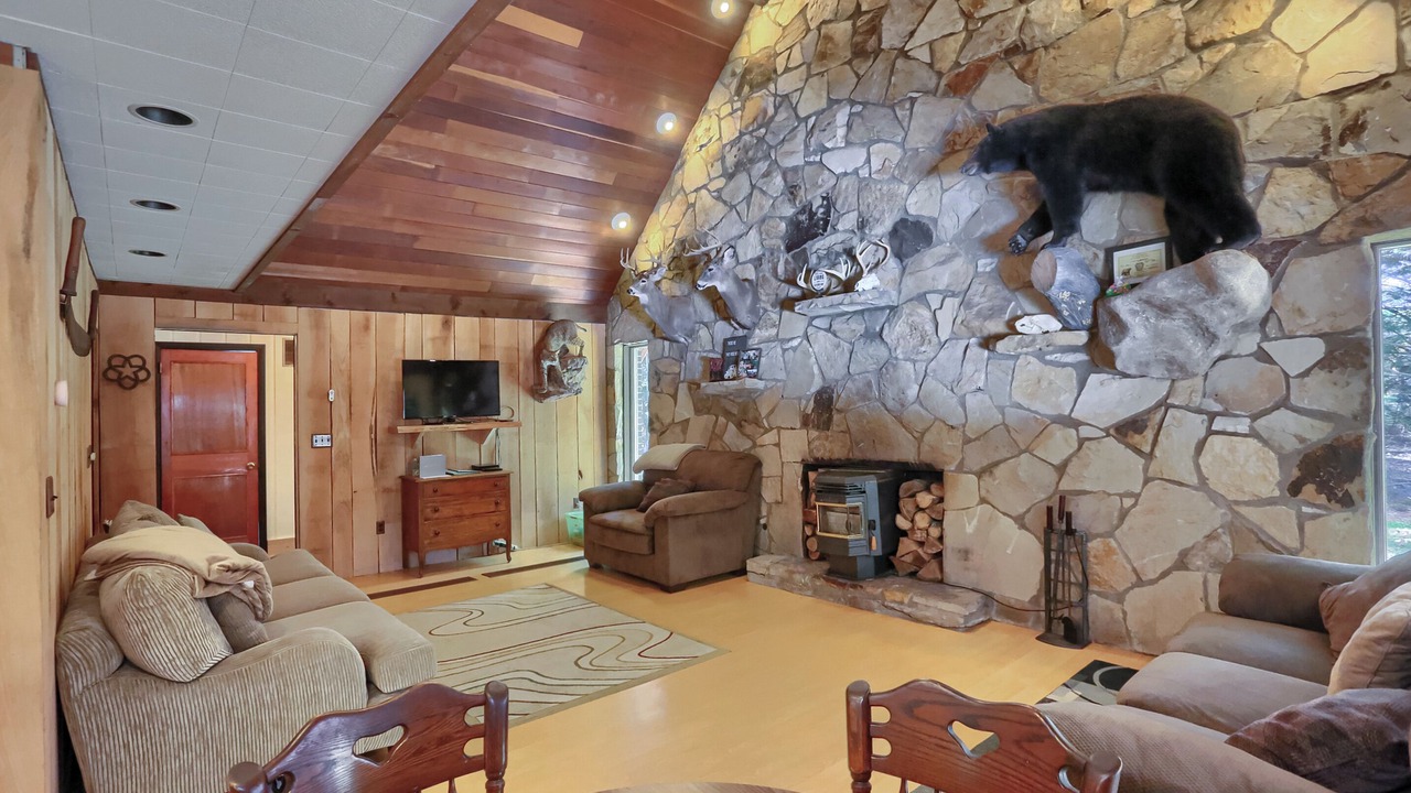 Photo of Livingroom in Brookville