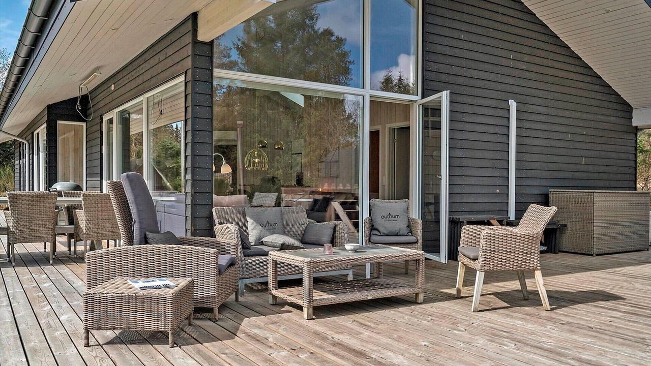 Photo of Others in Bording