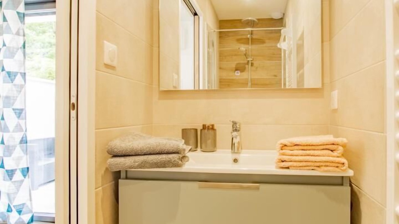 Photo of Bathroom in Mellecey