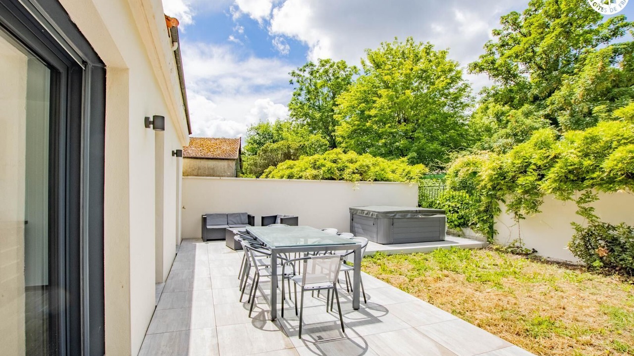 Photo of Outdoor in Mellecey