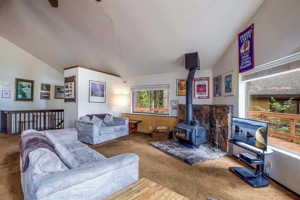 Photo of Livingroom in Carnelian Bay