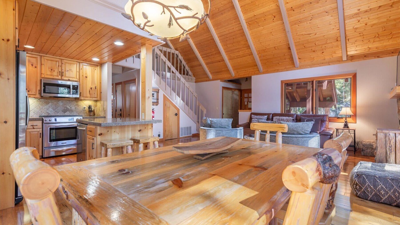 Photo of Bedroom in Carnelian Bay