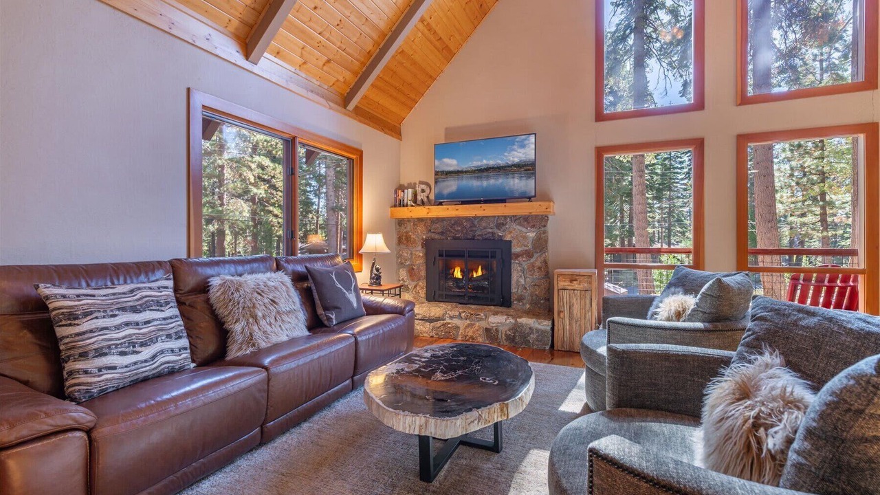 Photo of Bedroom in Carnelian Bay