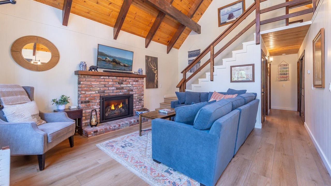 Photo of Livingroom in Carnelian Bay