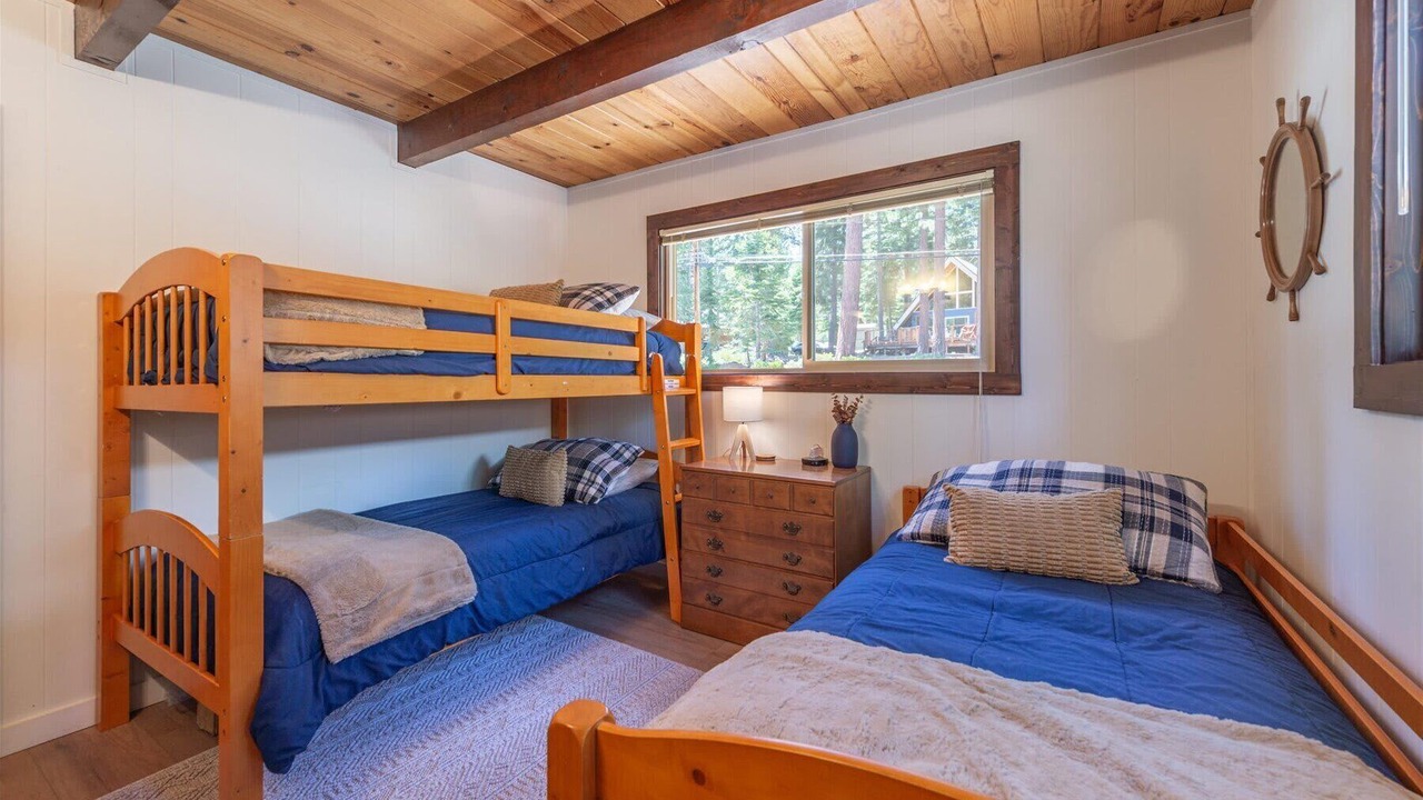 Photo of Bedroom in Carnelian Bay