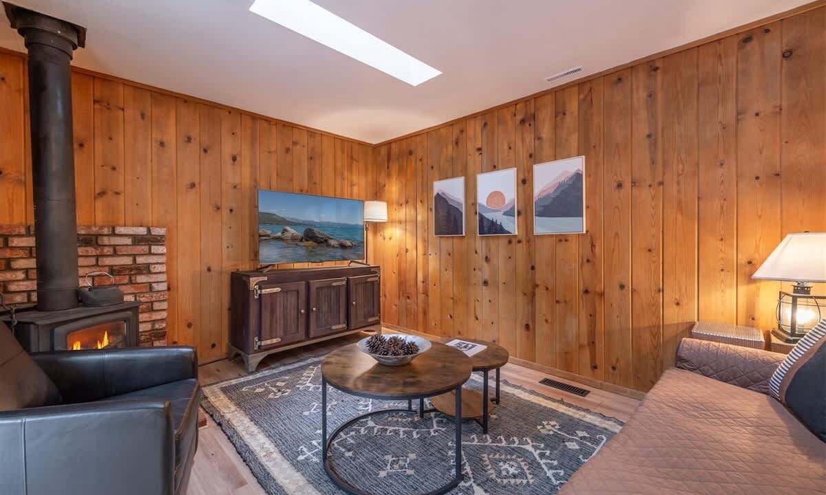 Photo of Bedroom in Carnelian Bay