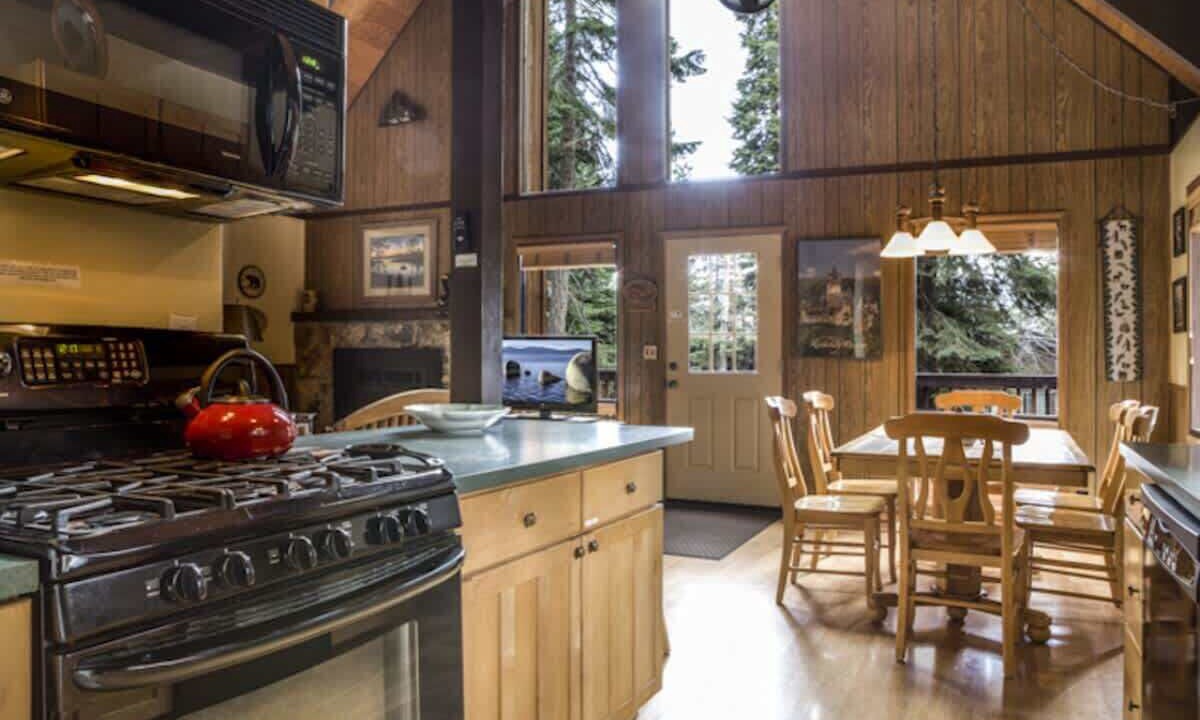 Photo of Bedroom in Carnelian Bay
