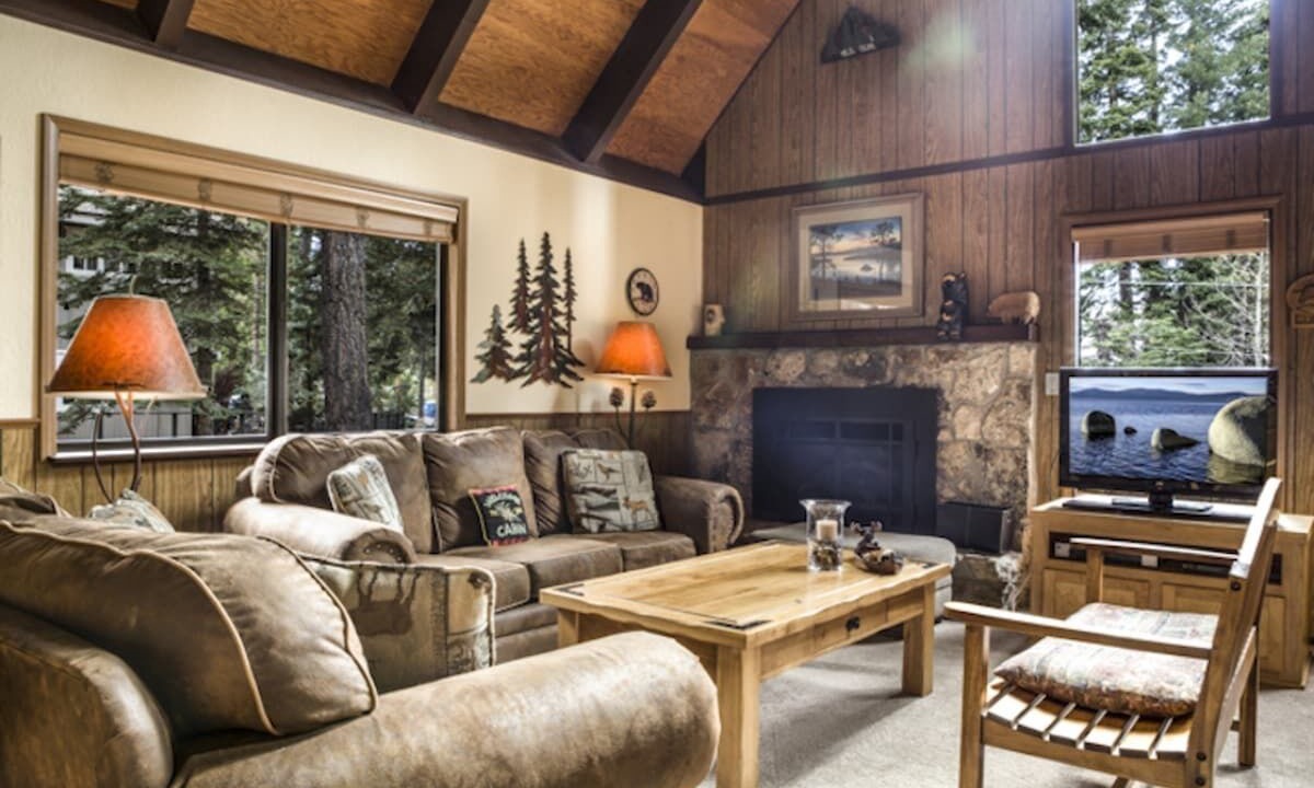 Photo of Livingroom in Carnelian Bay