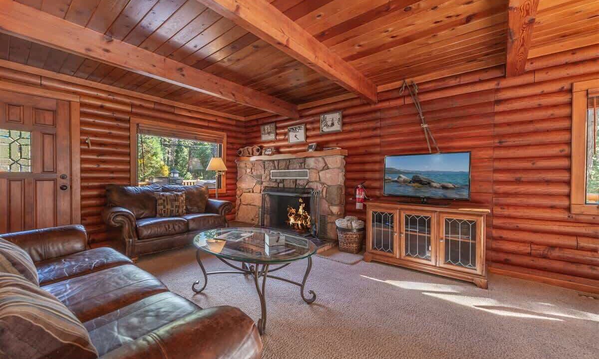 Photo of Livingroom in Carnelian Bay
