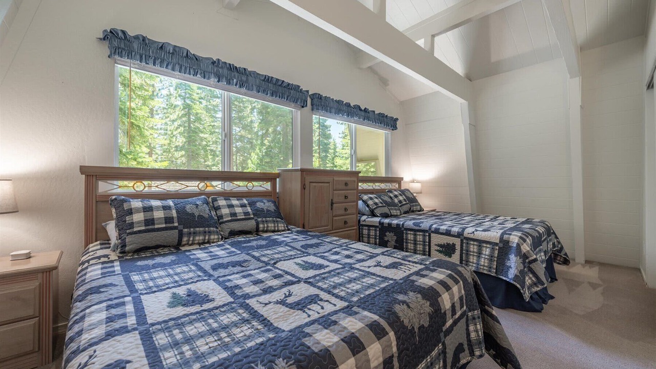 Photo of Bedroom in Carnelian Bay