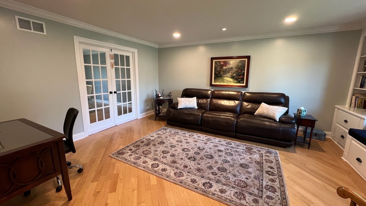 Photo of Livingroom in Gages Lake