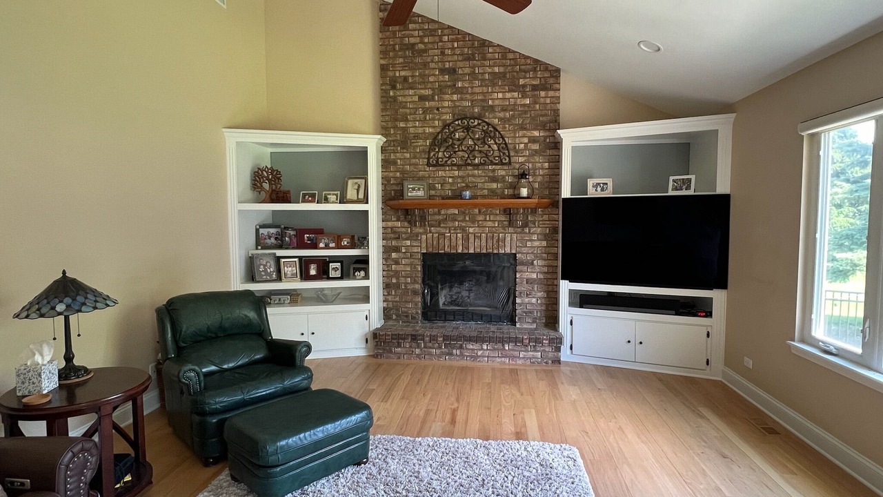 Photo of Livingroom in Gages Lake