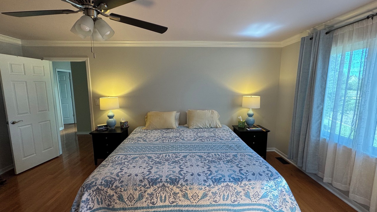 Photo of Bedroom in Gages Lake