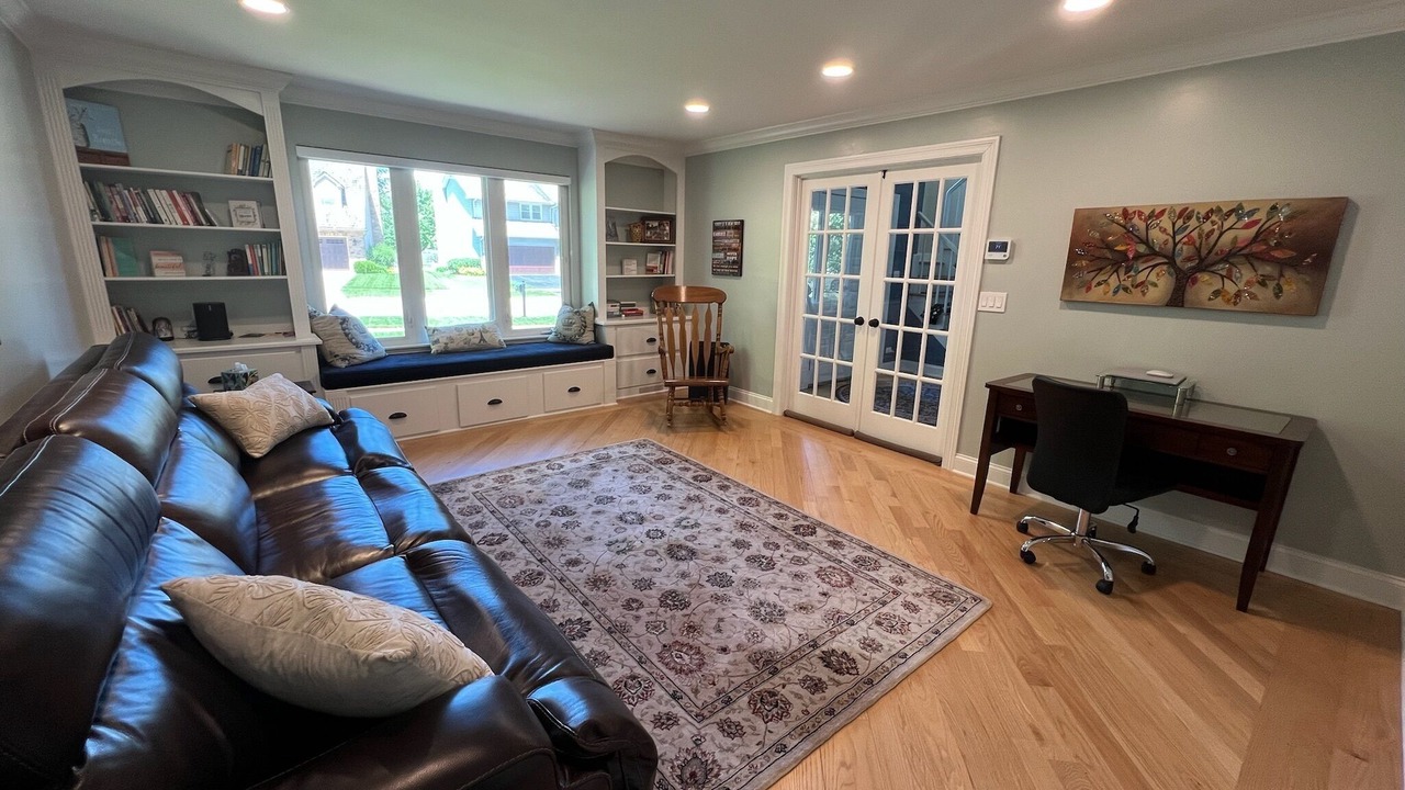 Photo of Livingroom in Gages Lake