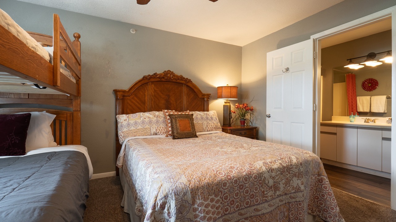 Photo of Bedroom in Branson