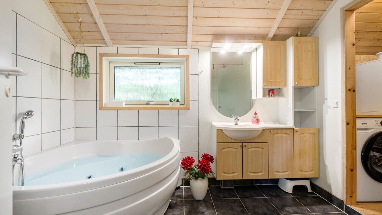 Photo of Bathroom in Ansager