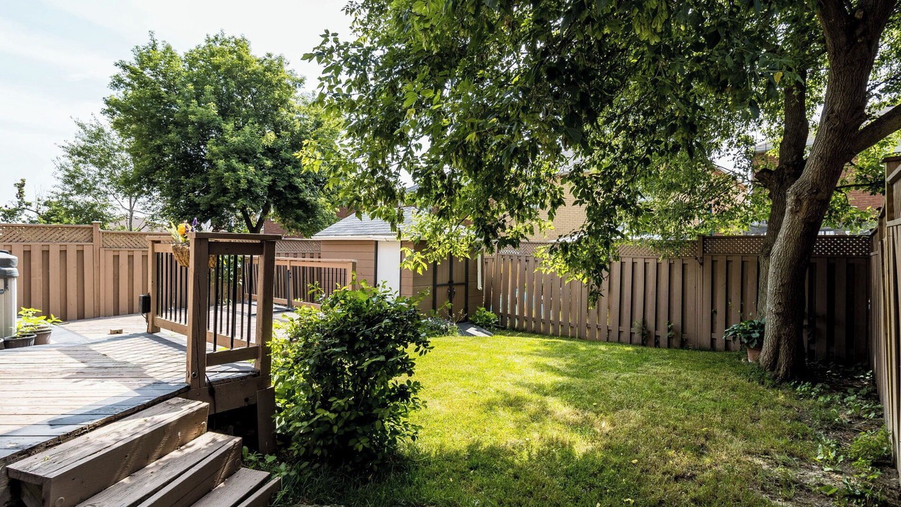 Photo of Patio Balcony in Orangeville