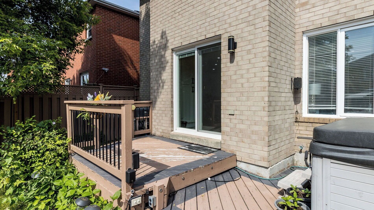 Photo of Patio Balcony in Orangeville