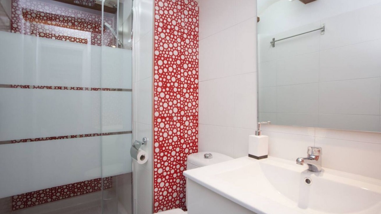 Photo of Bathroom in La Roqueta