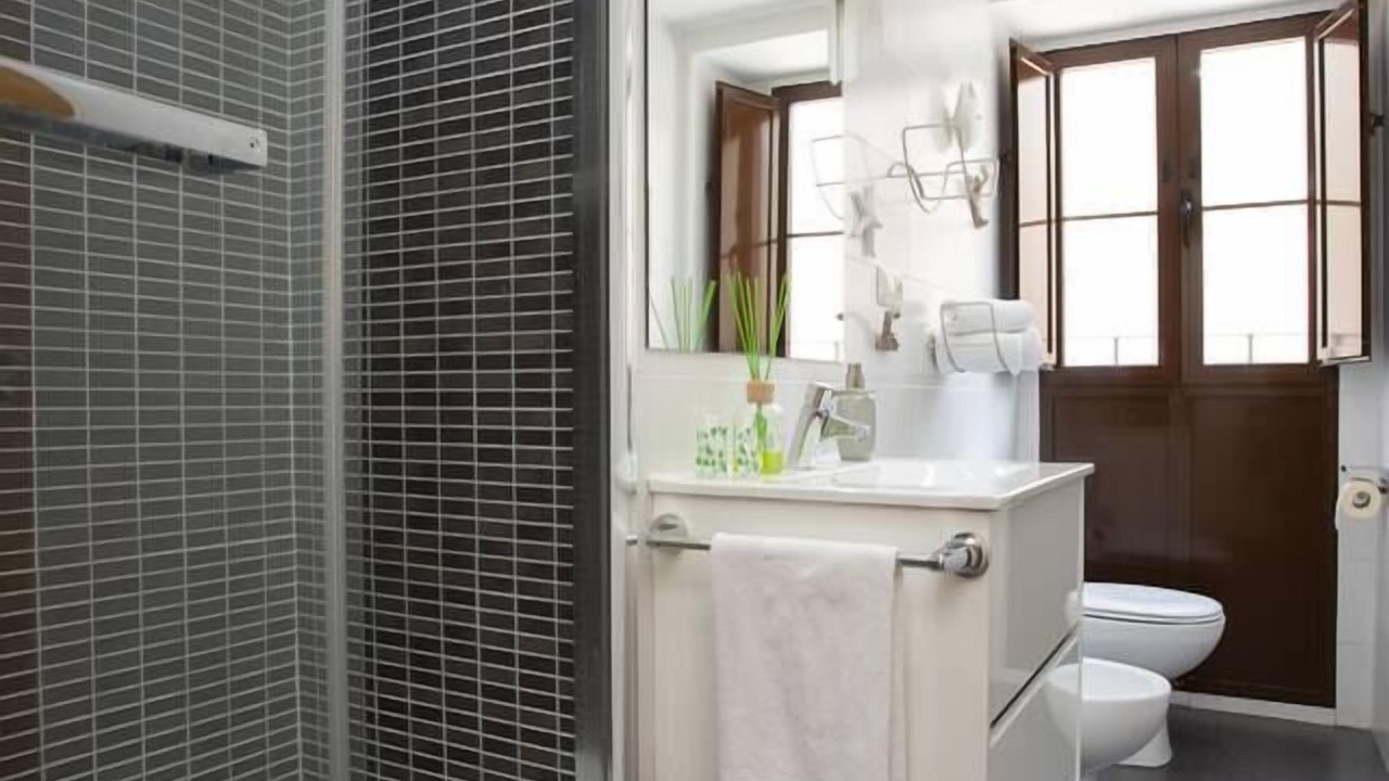Photo of Bathroom in La Roqueta
