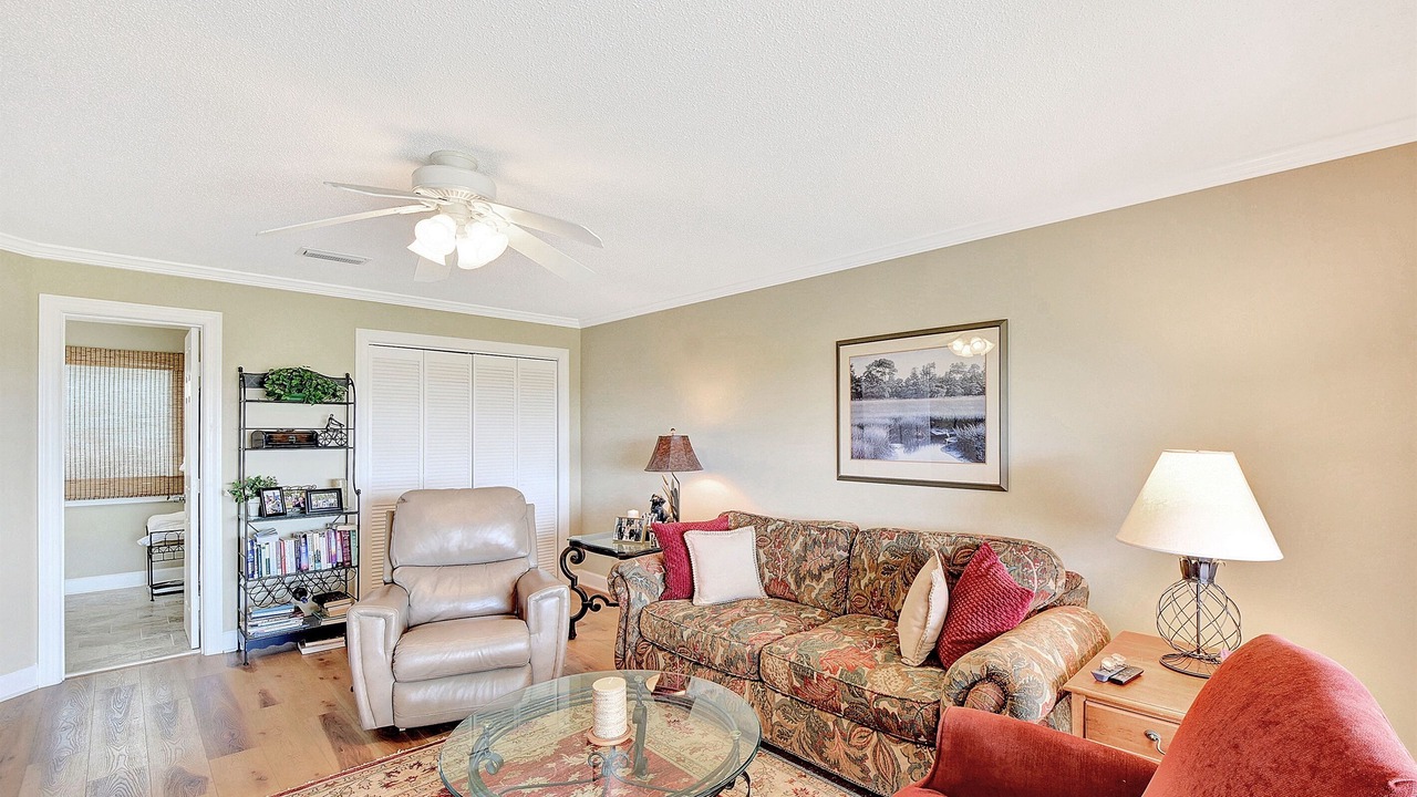 Photo of Livingroom in St. Simons Island