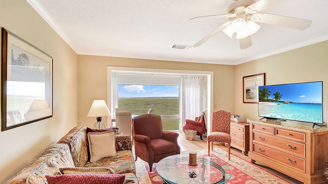 Photo of Livingroom in St. Simons Island