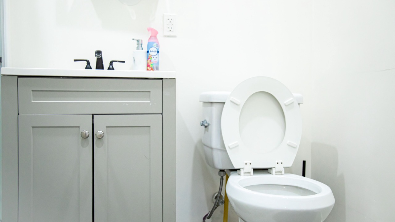 Photo of Bathroom in Ladera Heights