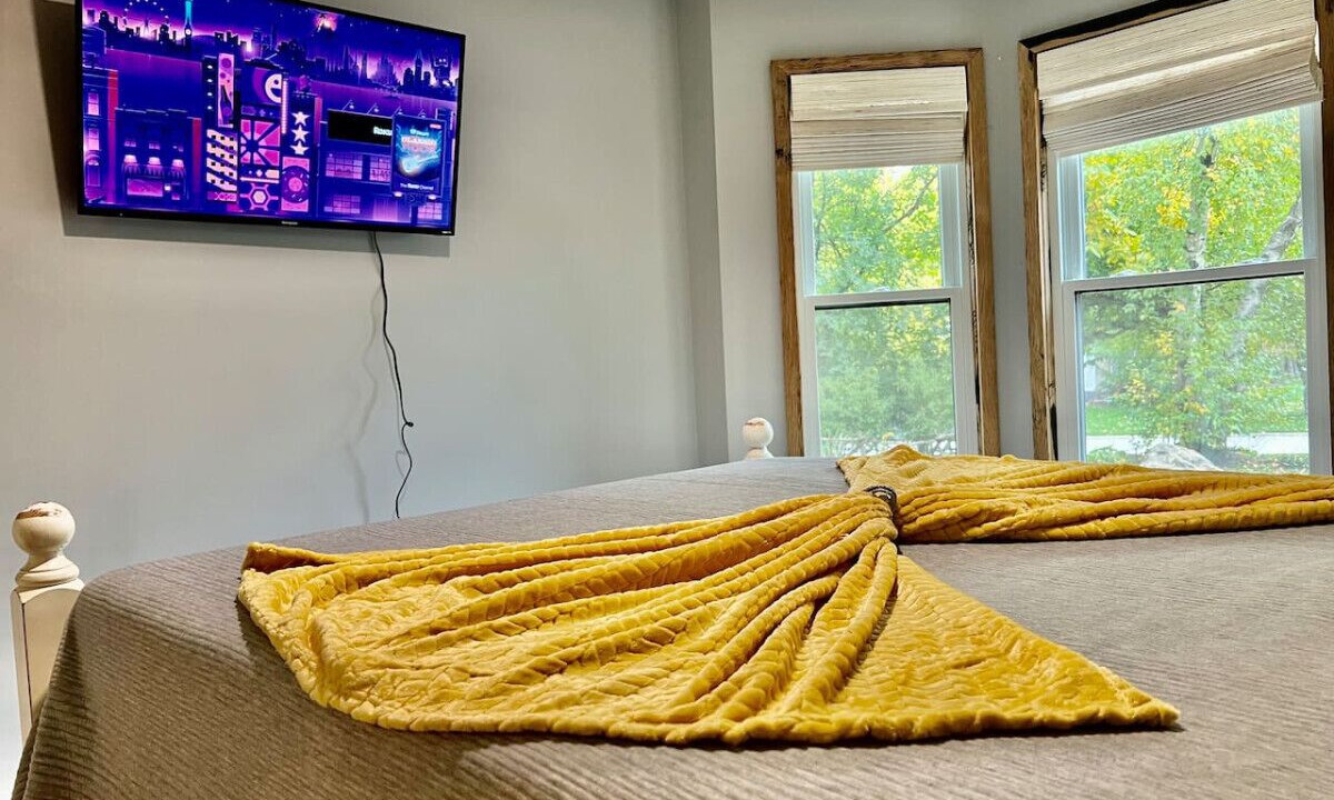 Photo of Bedroom in Village of Lakewood