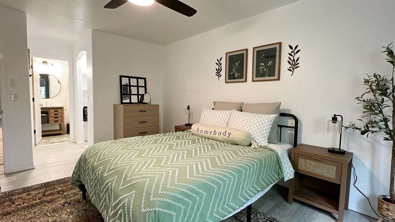 Photo of Bedroom in University Area