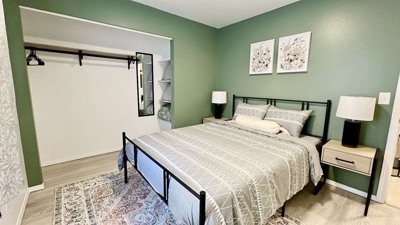 Photo of Bedroom in University Area