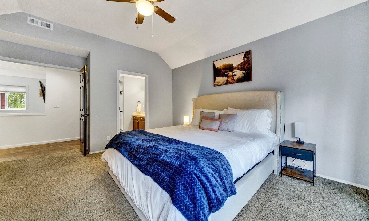 Photo of Bedroom in Bull Mountain