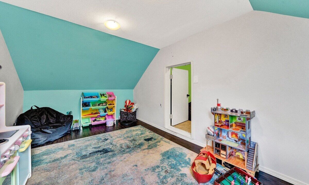 Photo of Others in Bull Mountain