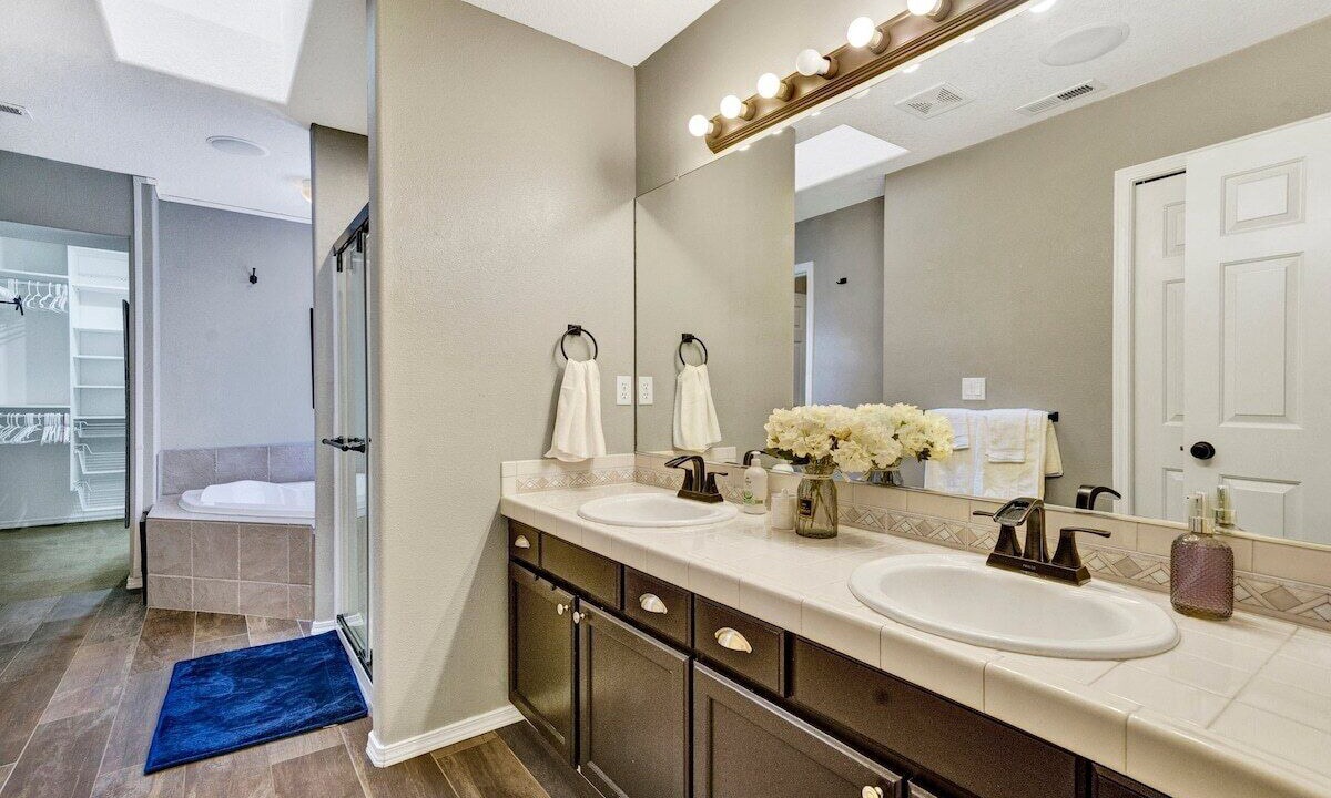 Photo of Bathroom in Bull Mountain