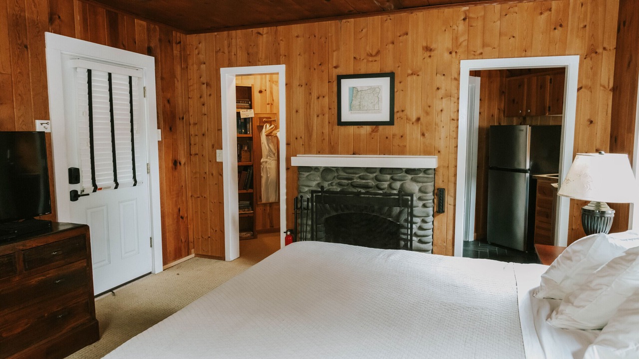 Photo of Bedroom in Arch Cape