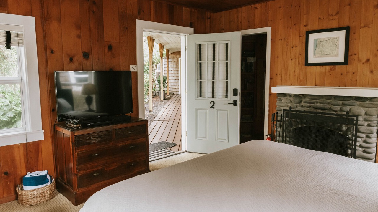 Photo of Bedroom in Arch Cape