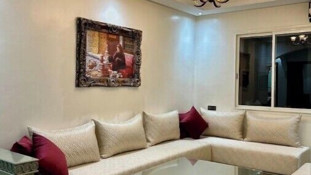 Photo of Livingroom in Midway