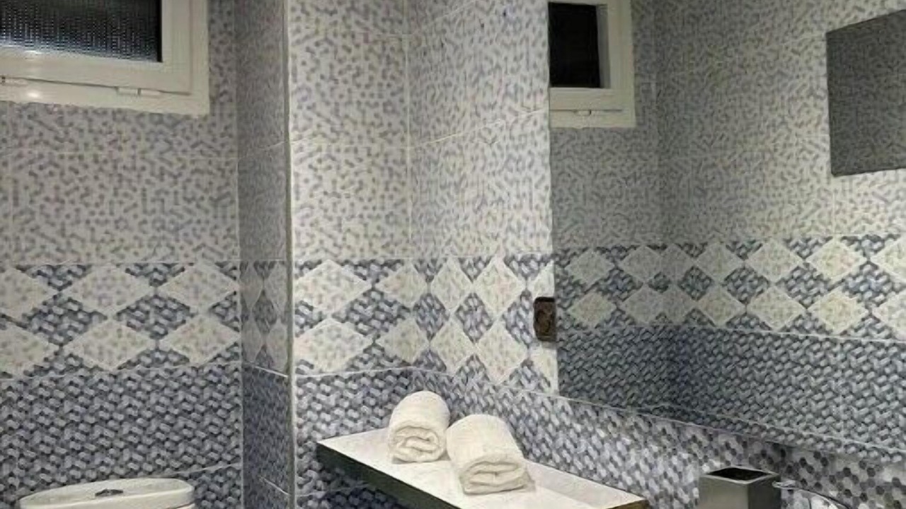 Photo of Bathroom in Midway