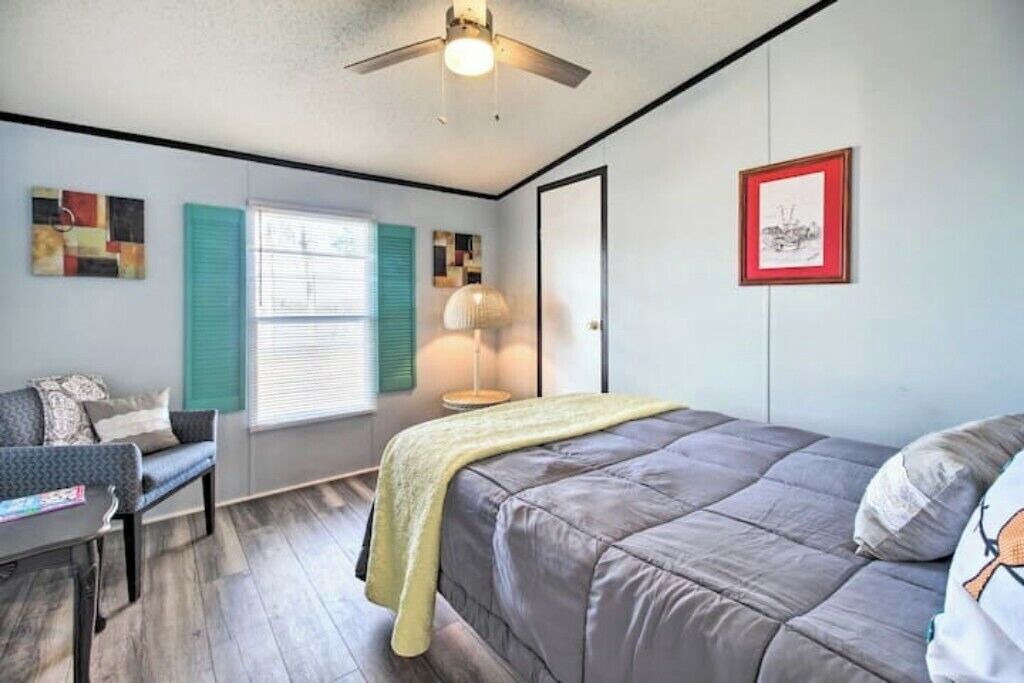 Photo of Bedroom in Midway