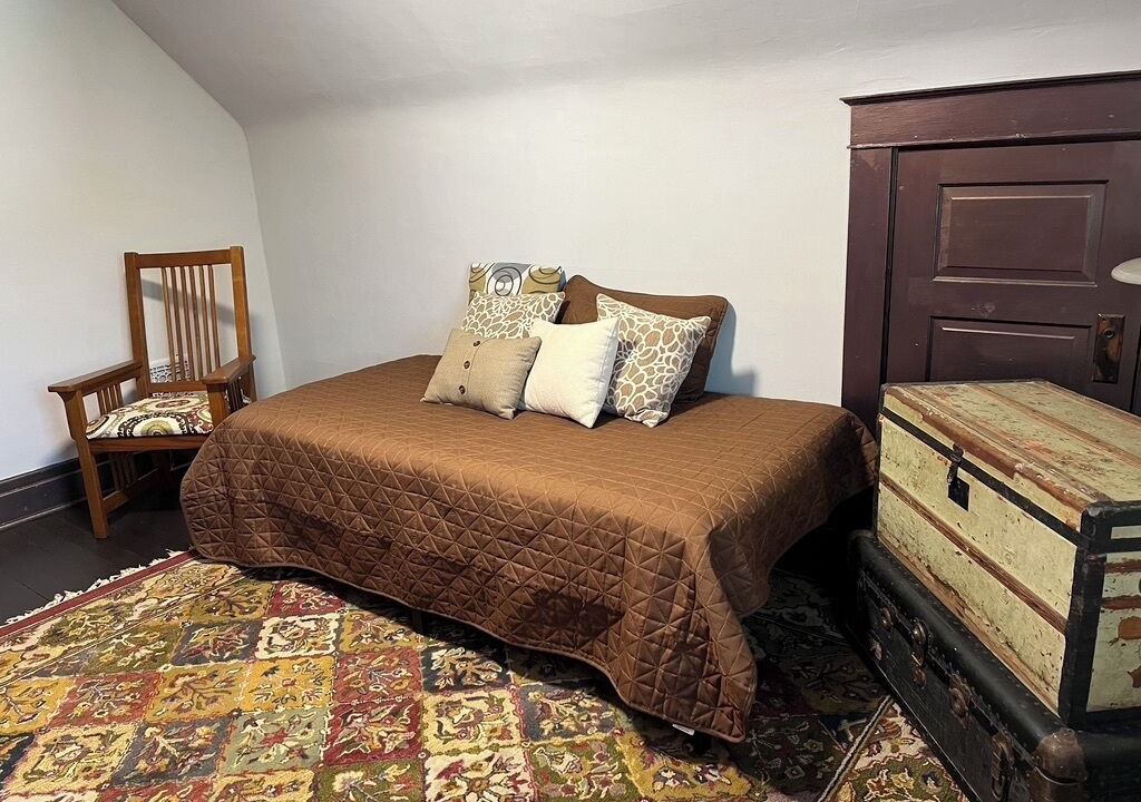 Photo of Bedroom in Downtown Niagara Falls
