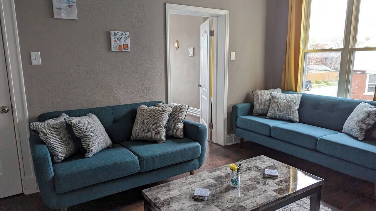 Photo of Livingroom in Tower Grove East