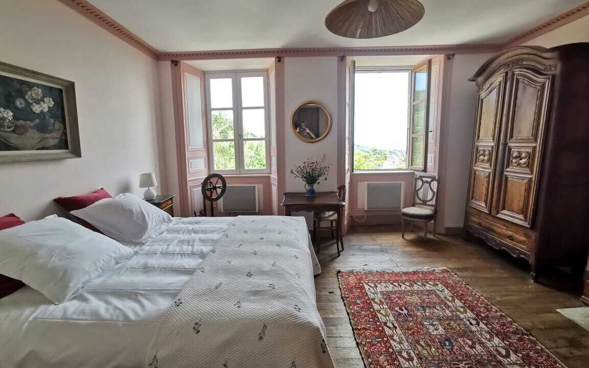 Photo of Bedroom in Malbo